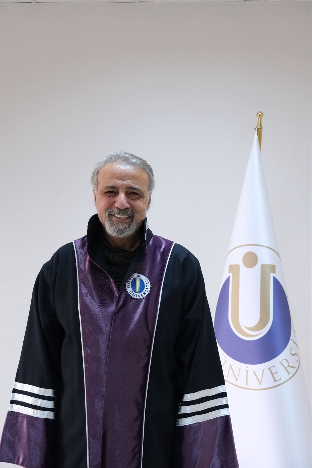 Prof. Dr. Cengiz &Ouml;ZY&Uuml;REK