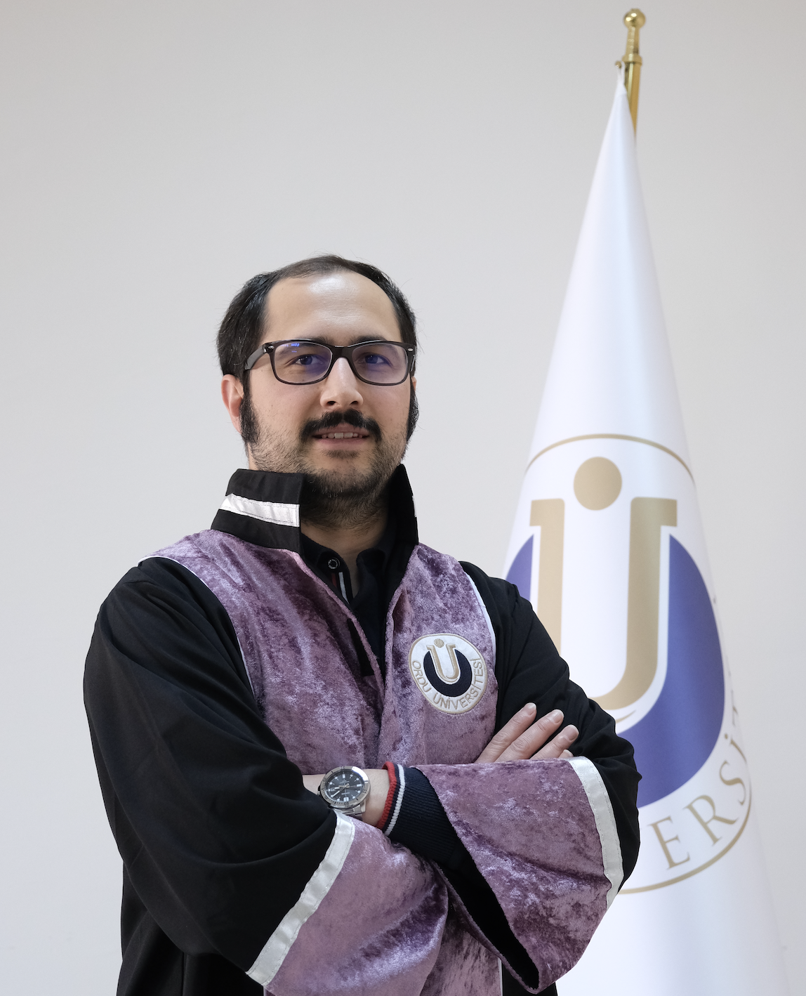 &Ouml;ğr. G&ouml;r. Dr. Bekir Olcay AK&Ccedil;E