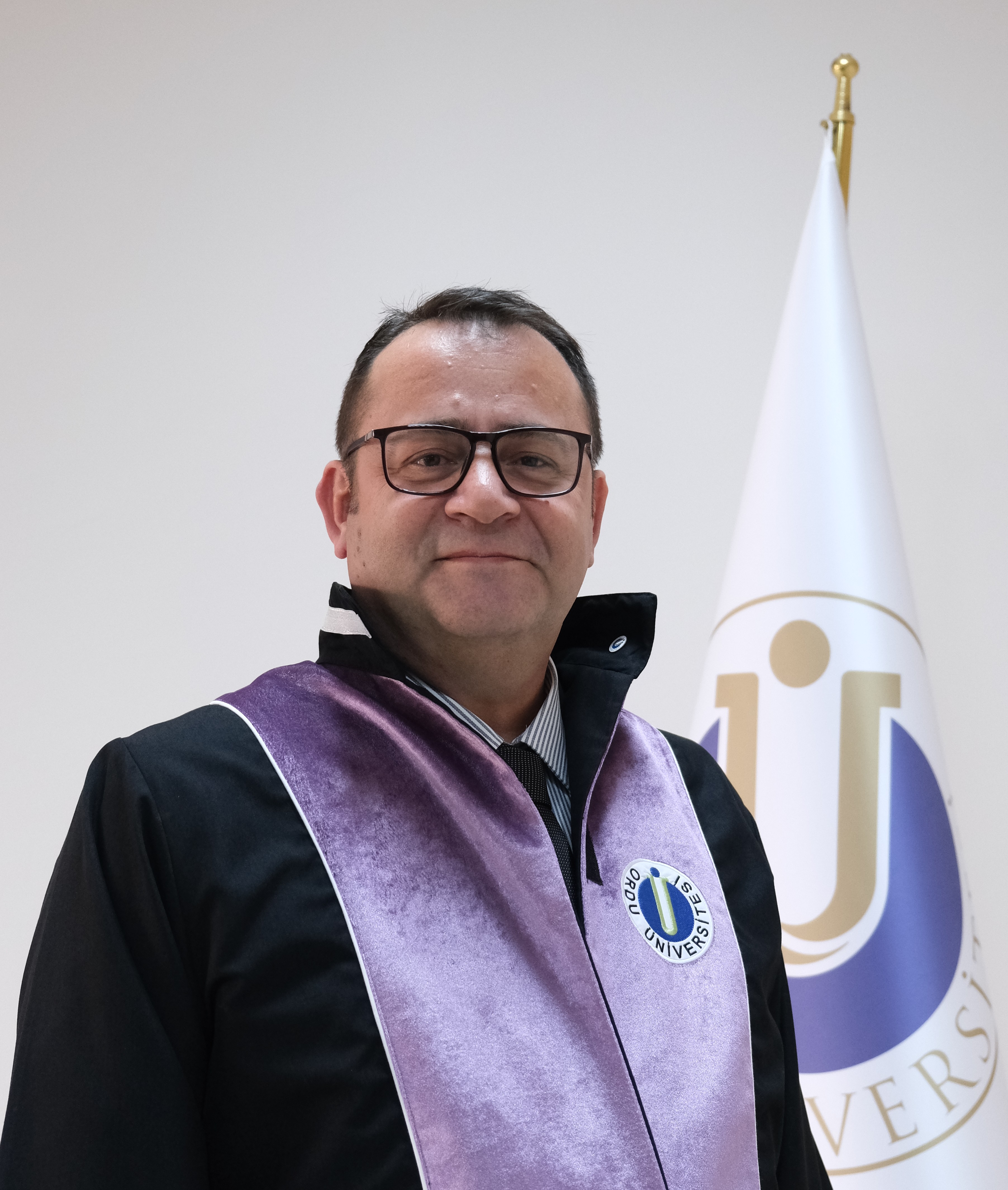 Prof. Dr. G&ouml;khan &Ouml;ZSOY